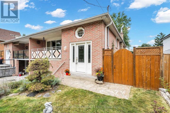 Property Photo: 920 Sunrise Avenue ON L1W 2G3