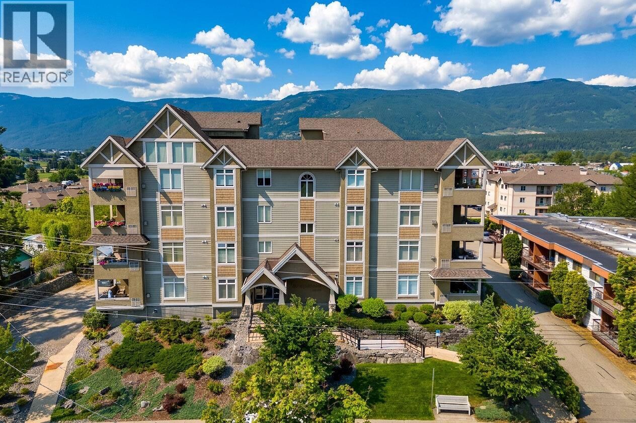 Property Photo:  611 Shuswap Street Southwest 202  BC V1E 0A2 