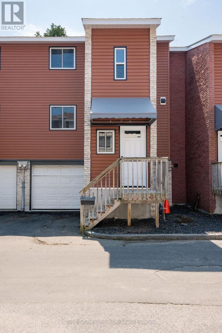 Property Photo:  850 Lakeshore Drive 8  ON P1A 2G8 