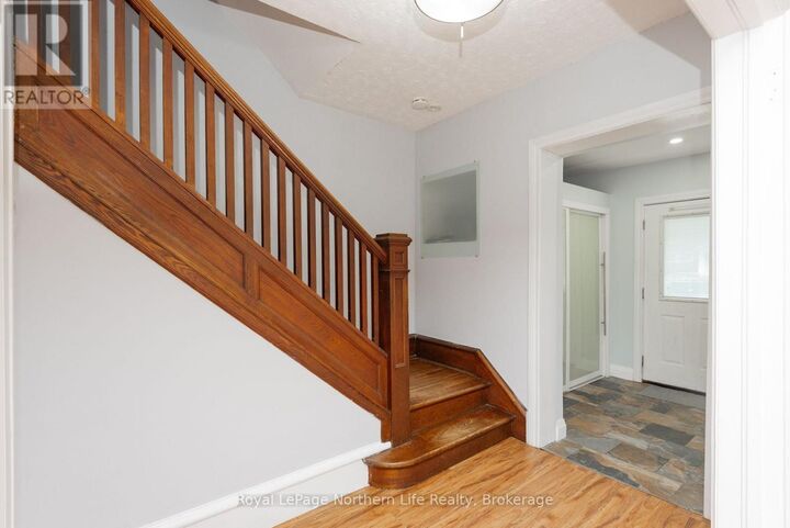 Property Photo: 583 Wyld Street ON P1B 1Z8