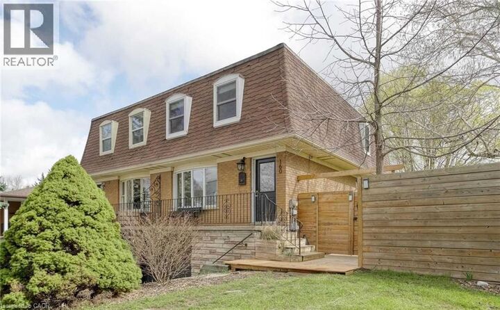 Property Photo:  160 Breckenridge Drive Upper  ON N2B 2N9 