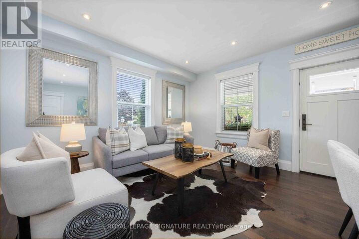 Property Photo:  213 Second Street  ON L4A 1B9 