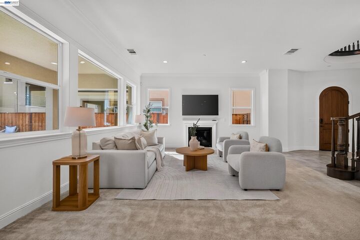 Property Photo: 277 Goldfield Pl CA 94582
