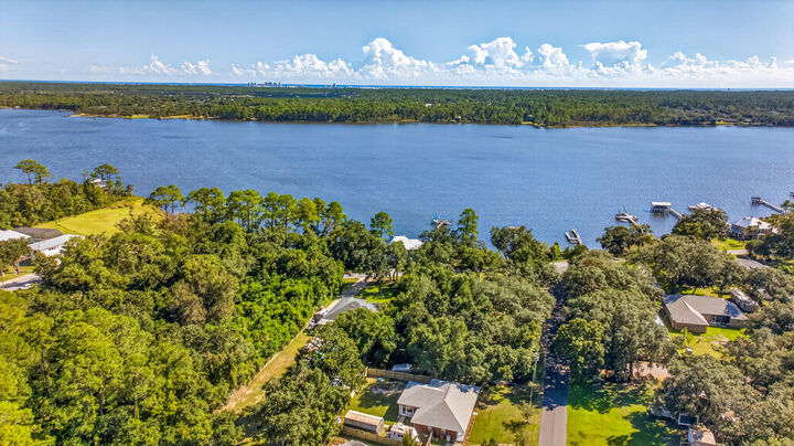 Property Photo:  2979 Holley Point Road  FL 32566 