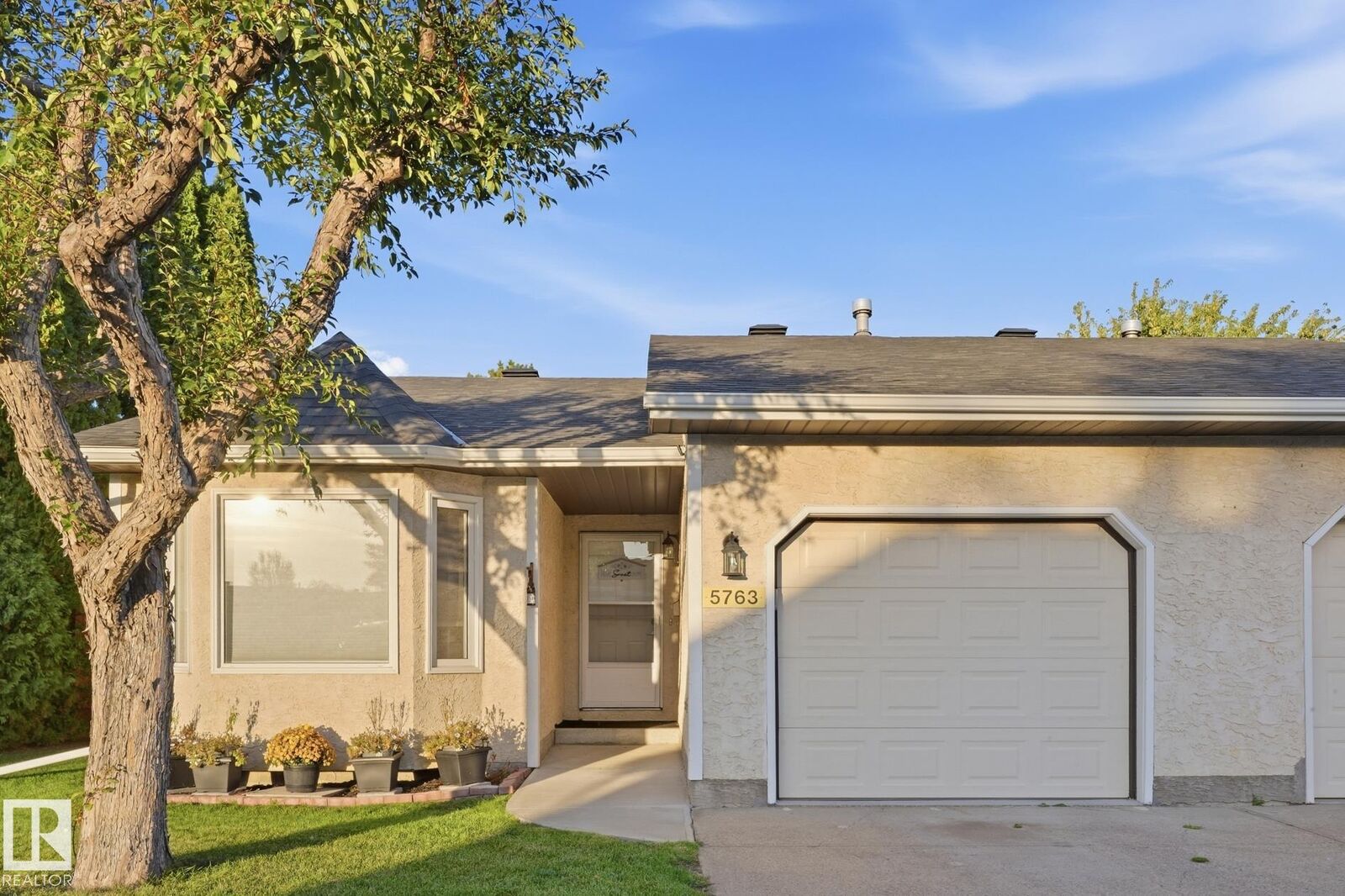 Property Photo:  5763 189 Street NW  AB T6M 2G9 