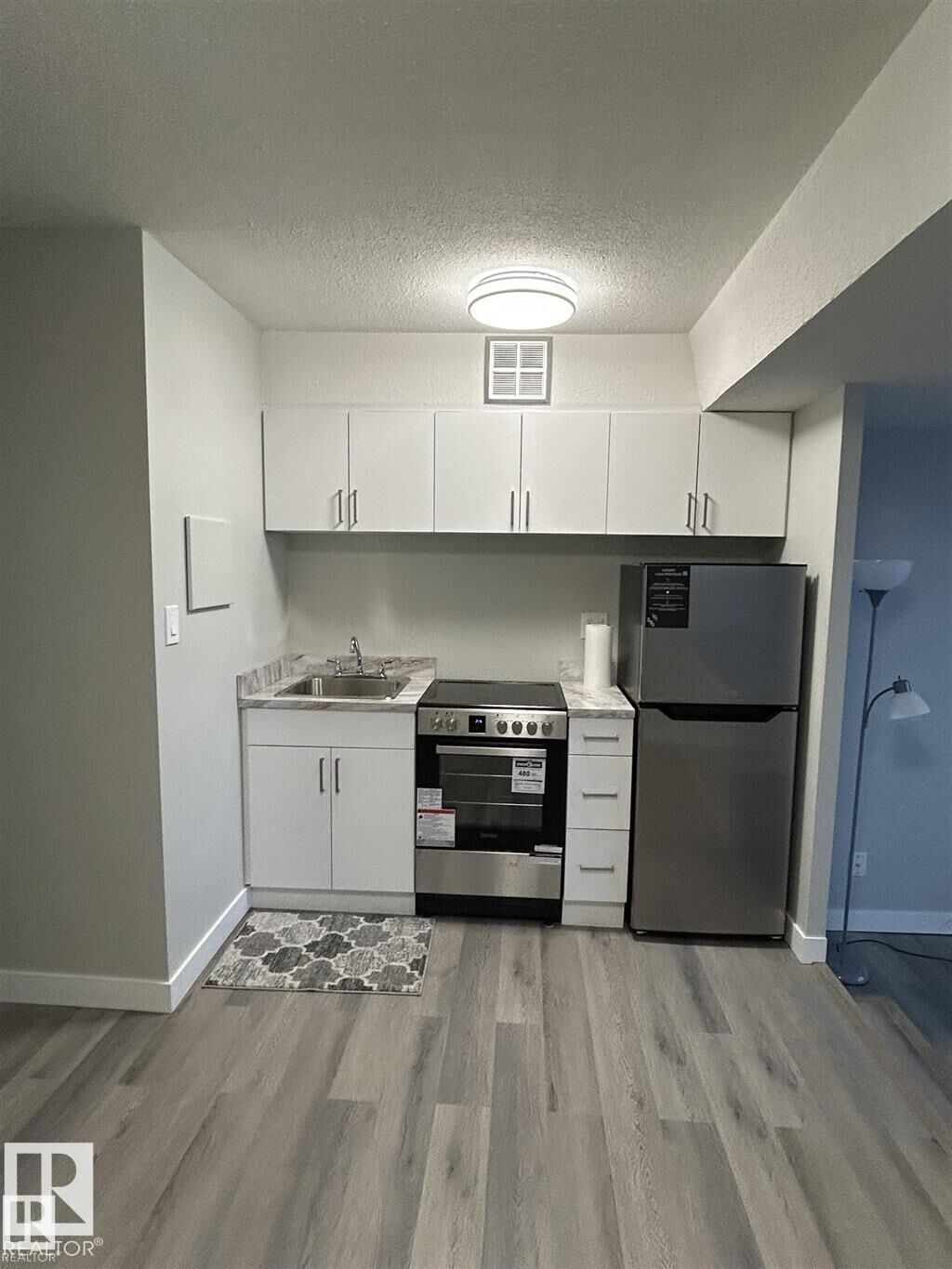 Property Photo:  10160 114 Street NW 714  AB T5K 2L2 