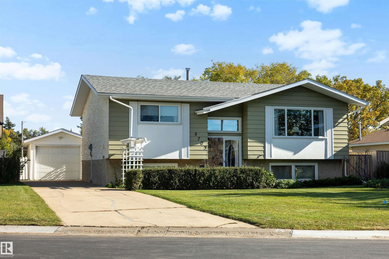 Property Photo:  9703 104 Street  AB T8R 1C9 