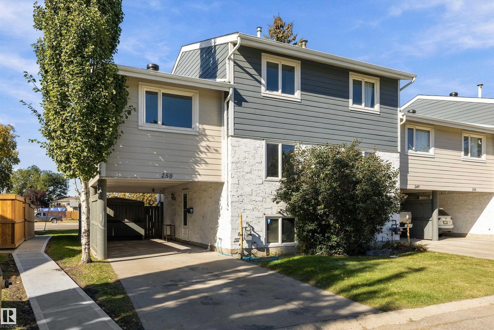 Property Photo:  250 Callingwood Two NW  AB T5T 1A3 