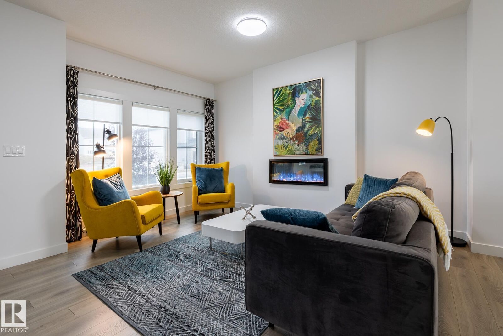 Property Photo: 555 172 Avenue NE AB T5Y 6M6