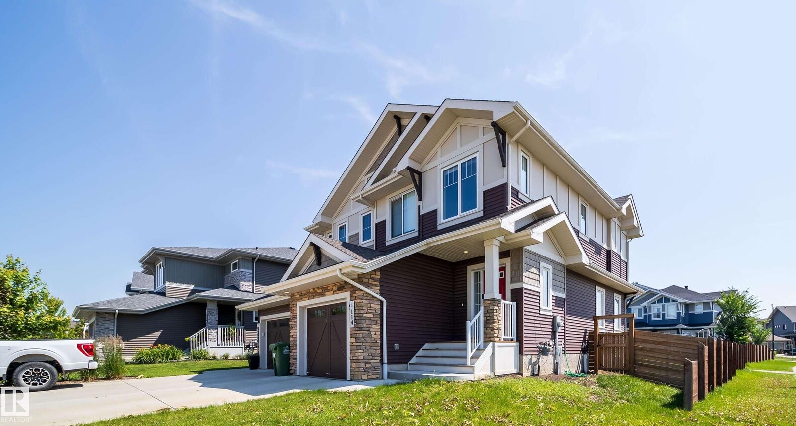 Property Photo:  114 James Crescent  AB T8N 7S6 