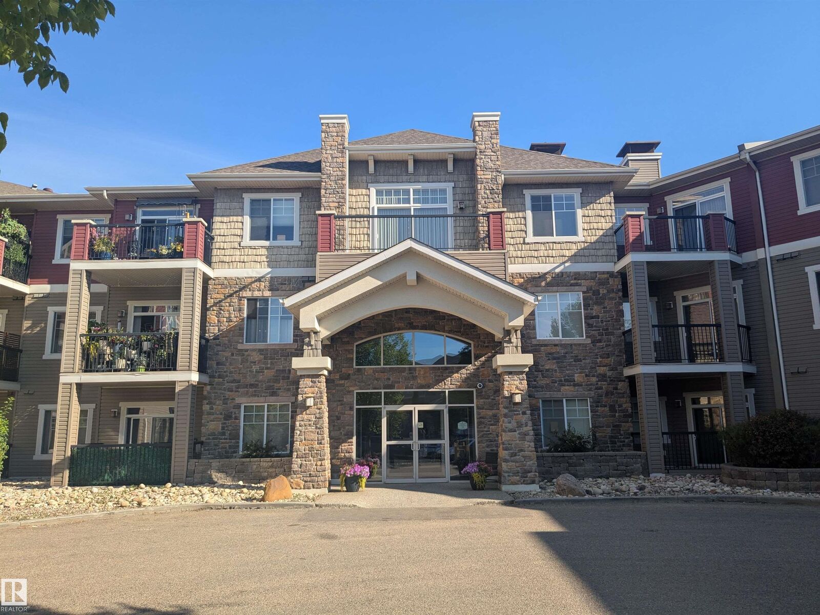 Property Photo:  2503 Hanna Crescent NW 118  AB T6R 0H1 