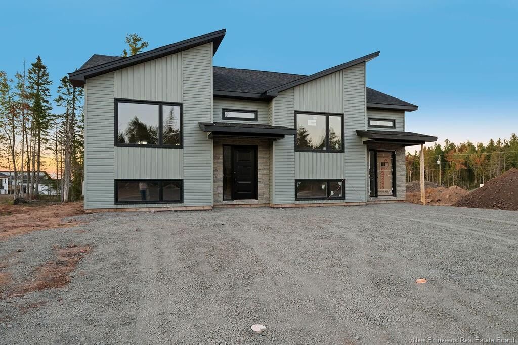 Property Photo:  195 Carrington Drive  NB E1B 5E8 