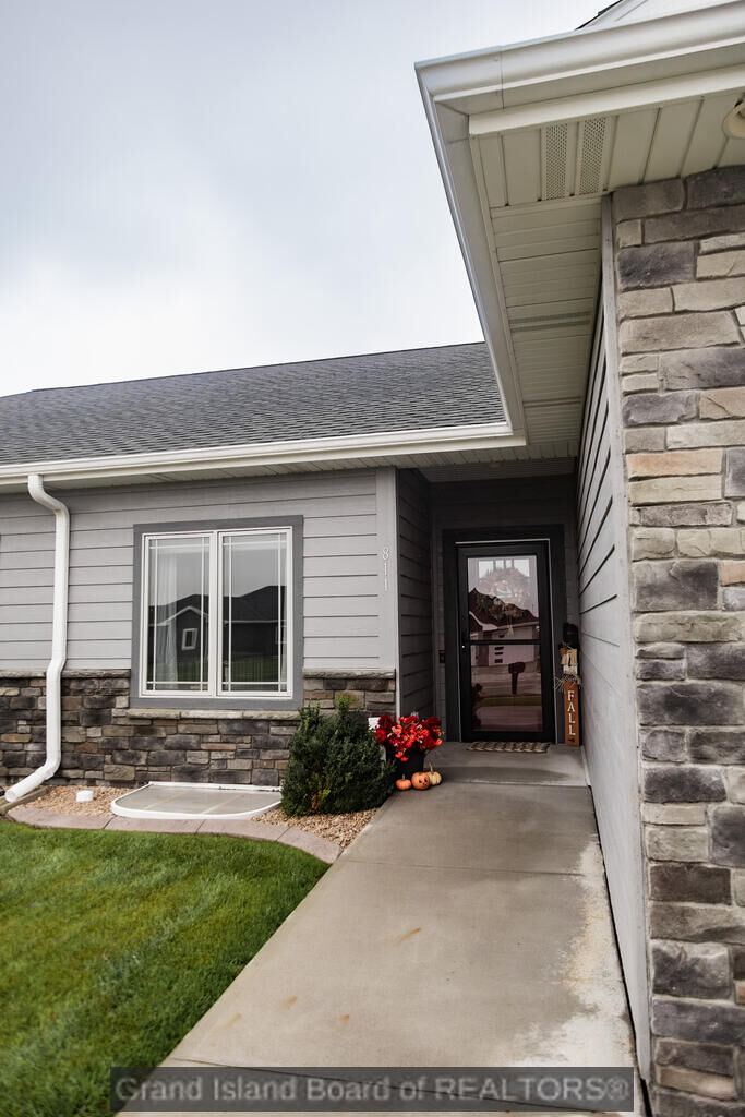 Property Photo:  811 Remington Dr  NE 68847 