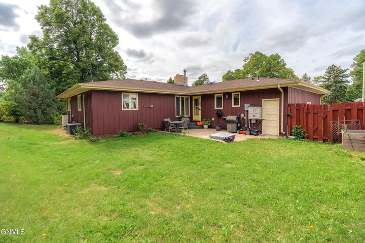 Property Photo: 1343 23rd Street N ND 58501