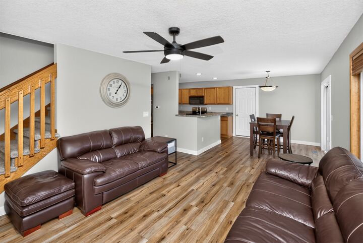 Property Photo: 2004 Country Cove Lane IA 50009