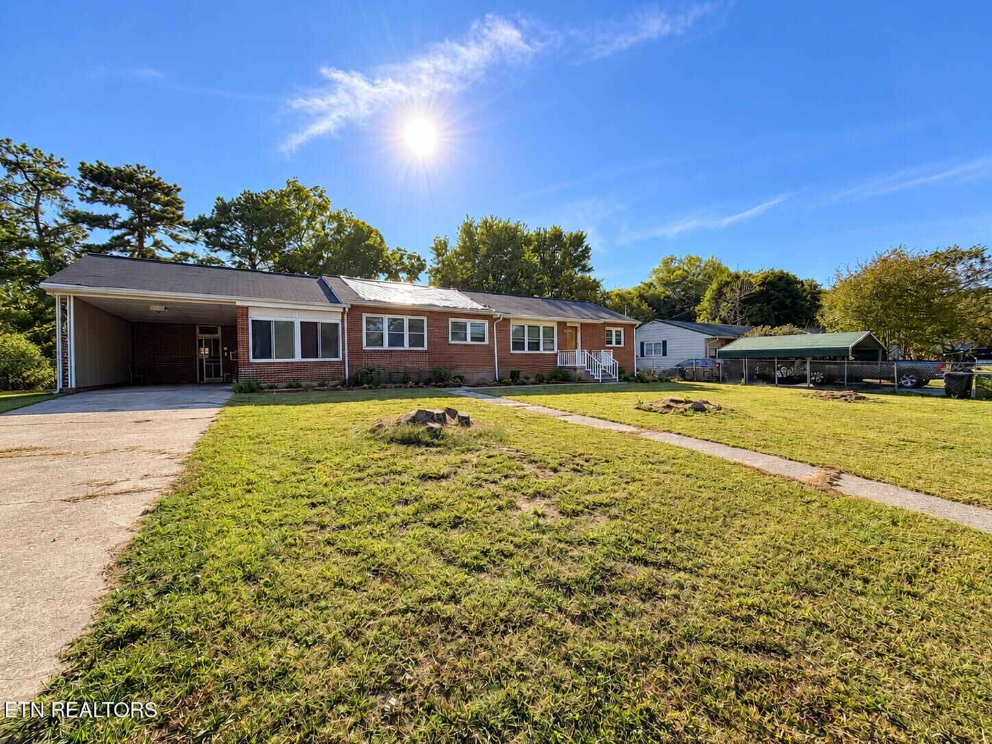 Property Photo:  317 Woodlawn Drive  TN 37763 