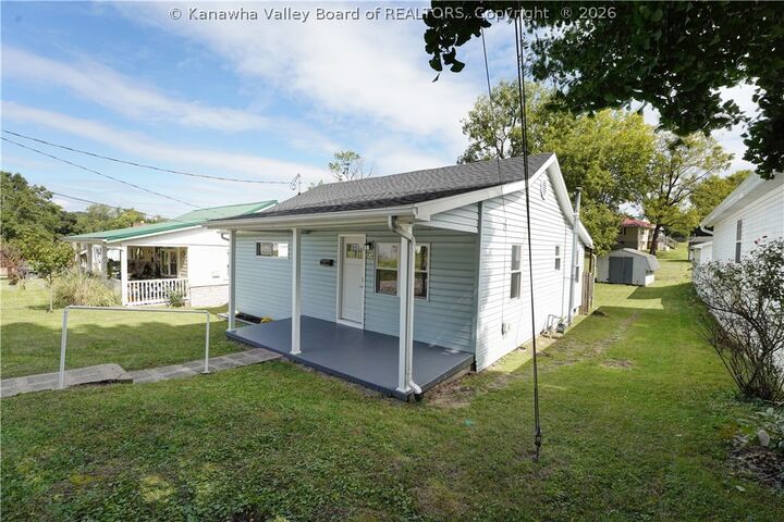 Property Photo:  834 S Washington Street  WV 25177 