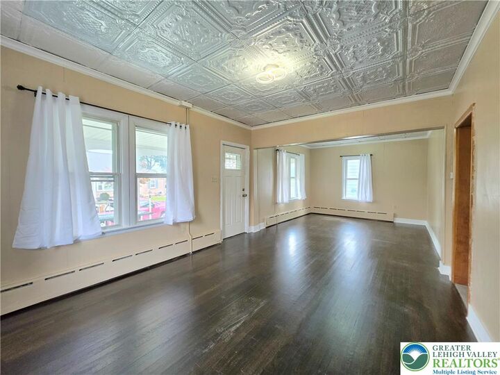 Property Photo: 41 E 5th Street PA 18091