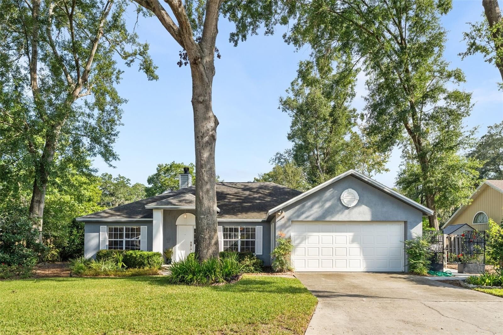 Property Photo: 4126 NW 60th Avenue FL 32653