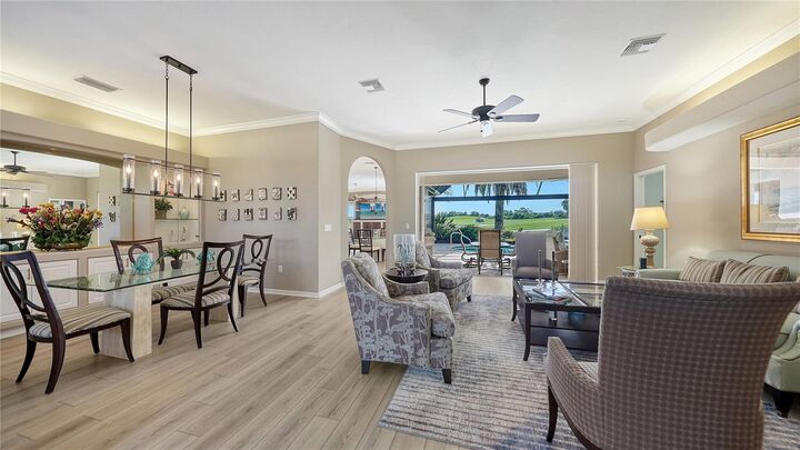 Property Photo: 116 Ventana Way FL 34292