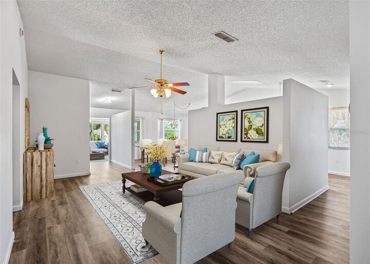 Property Photo: 1409 New Abbey Avenue FL 34788