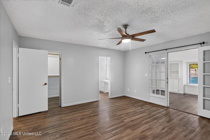 Property Photo:  147 Somerset Drive  MS 39402 