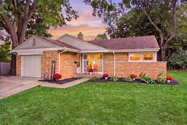 Property Photo:  345 E Palatine Road  IL 60067 