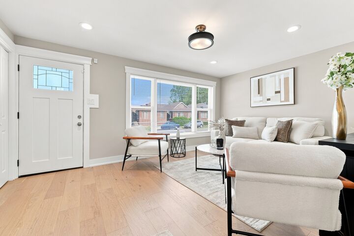 Property Photo: 9314 S Colfax Avenue IL 60617