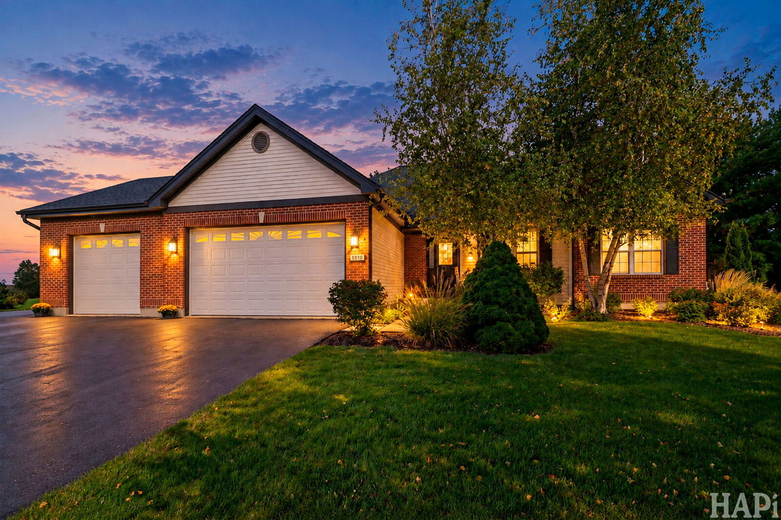 Property Photo: 5910 Highland Prairie Drive IL 60051