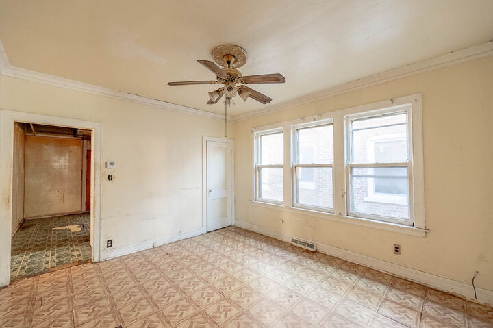 Property Photo:  8919 S Bishop Street  IL 60620 