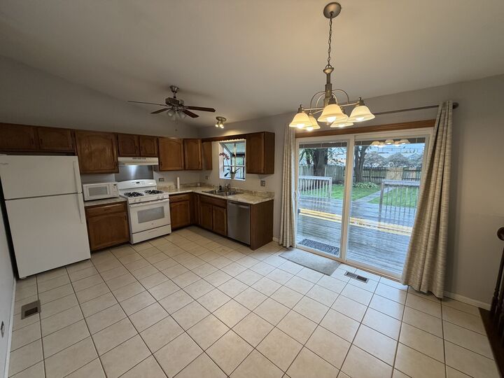 Property Photo:  357 Pearson Circle  IL 60563 