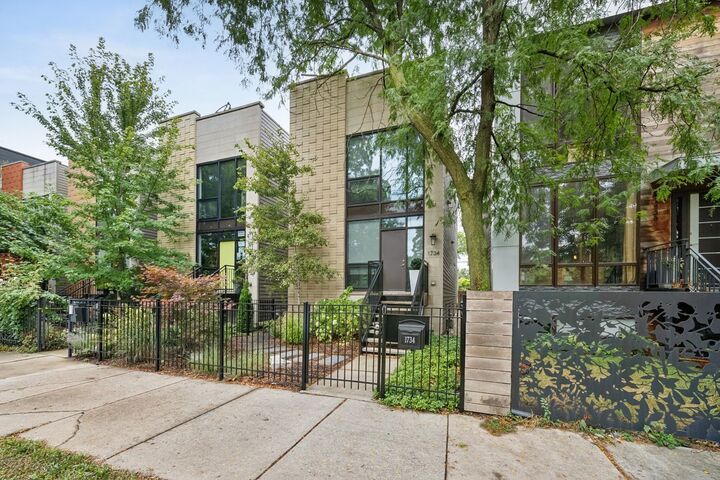 Property Photo:  1734 N Humboldt Boulevard  IL 60647 