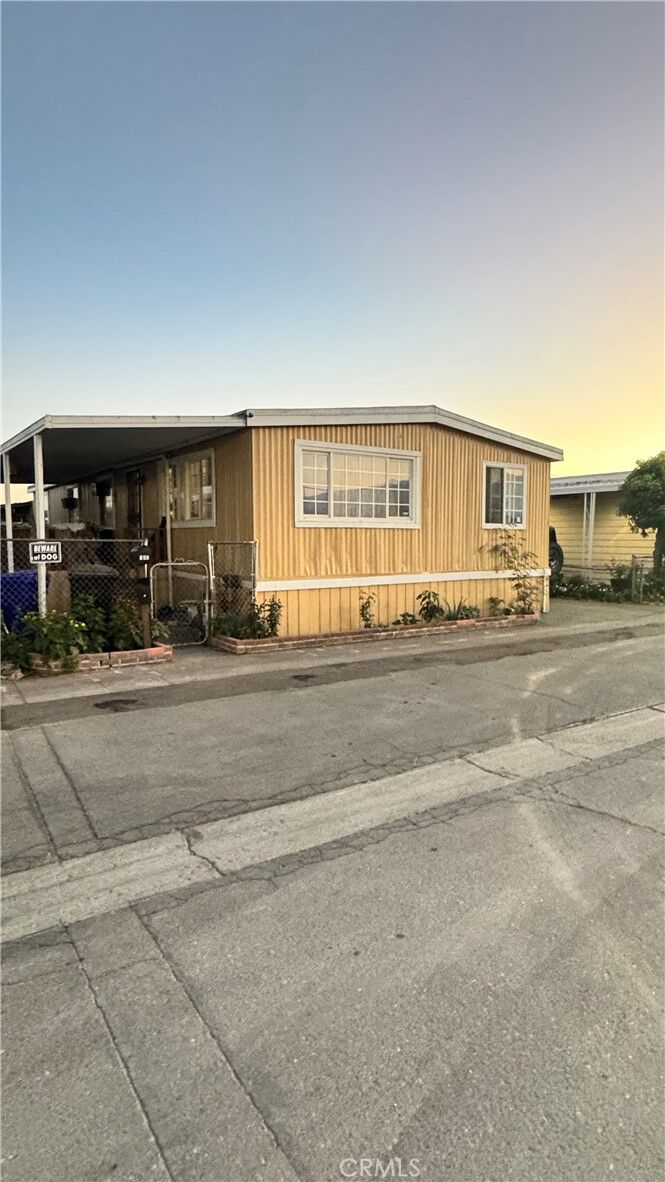Property Photo:  250 N Linden Avenue 185  CA 92376 