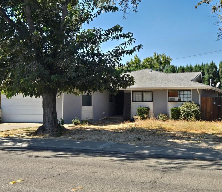Property Photo: 2617 Balboa Drive CA 95376
