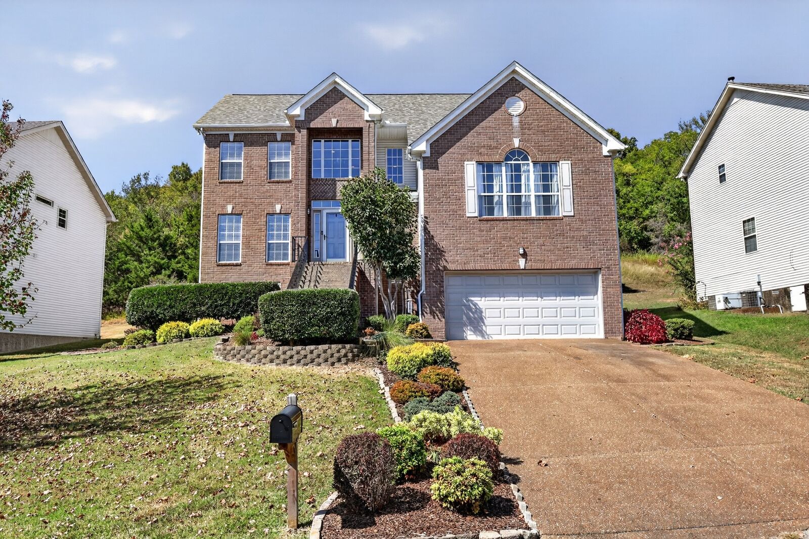 Property Photo:  124 Paige Park Ln  TN 37072 