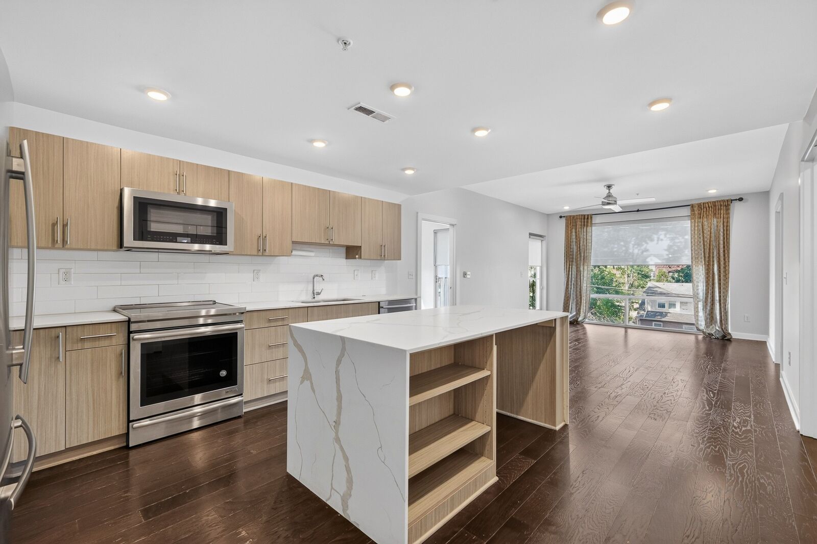 Property Photo:  3116 W End Cir 110  TN 37203 