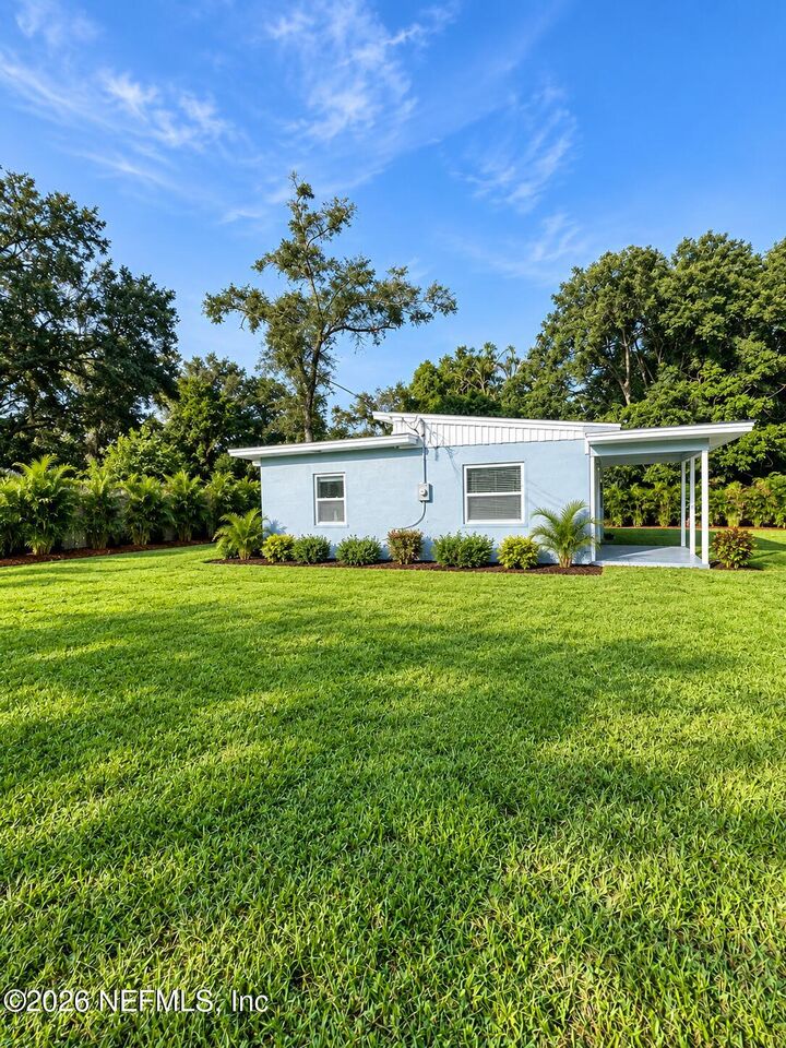 Property Photo: 3846 Bunnell Drive FL 32246