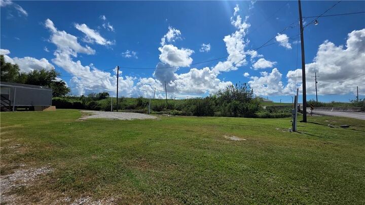 Property Photo:  237 Martin Lane A  LA 70037 