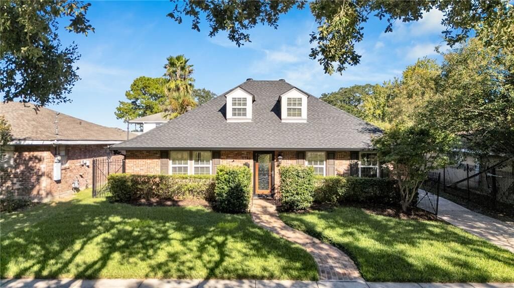 Property Photo: 6143 Charlotte Drive LA 70122