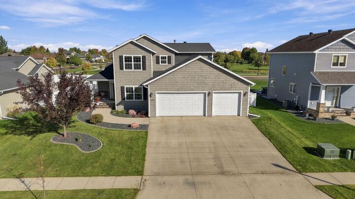 Property Photo:  4914 Loden Court S  ND 58104 
