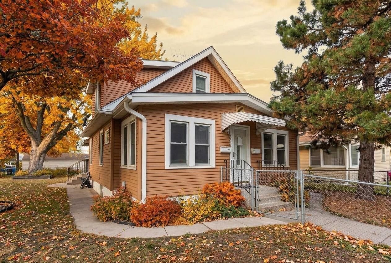 Property Photo:  2306 California Street NE  MN 55418 