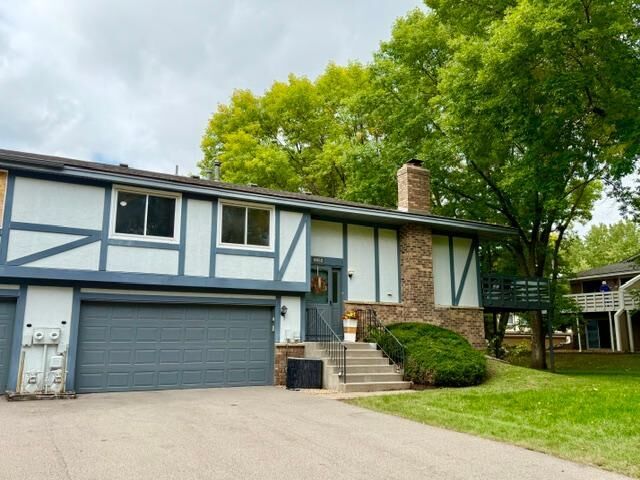 Property Photo:  6852 Macbeth Circle  MN 55125 