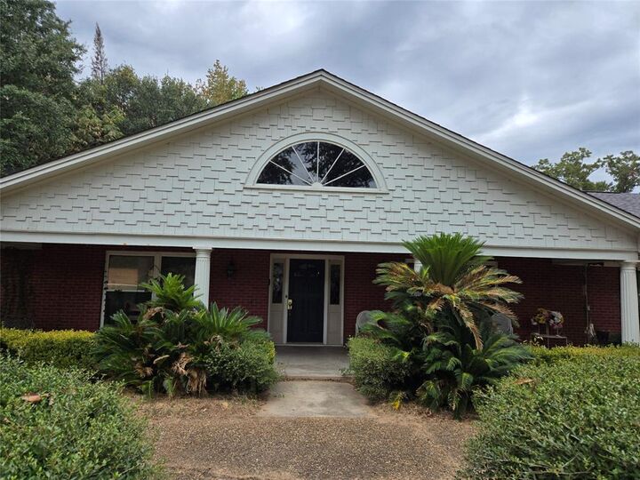 Property Photo:  5426 Briarcliff Circle  LA 71109 