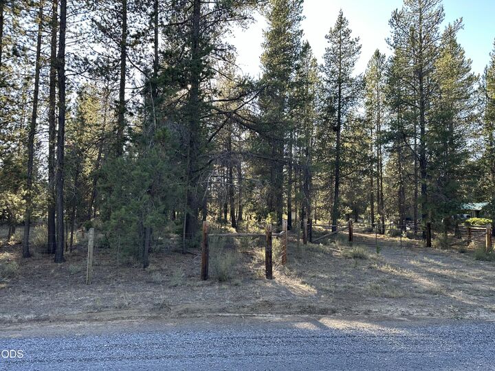 Property Photo:  52886 Wayside Loop  OR 97739 