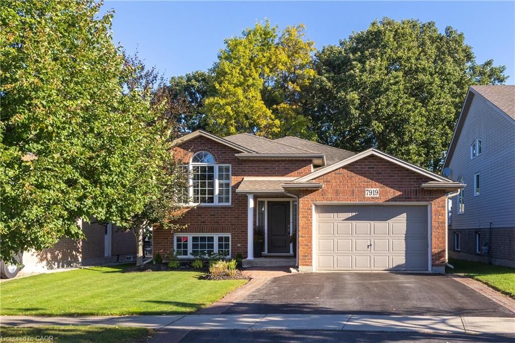Property Photo:  7919 Fleming Drive  ON L2H 3H9 