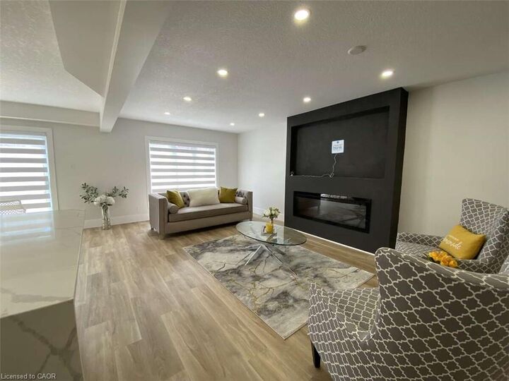 Property Photo:  125 Steepleridge Street  ON N2P 2W2 