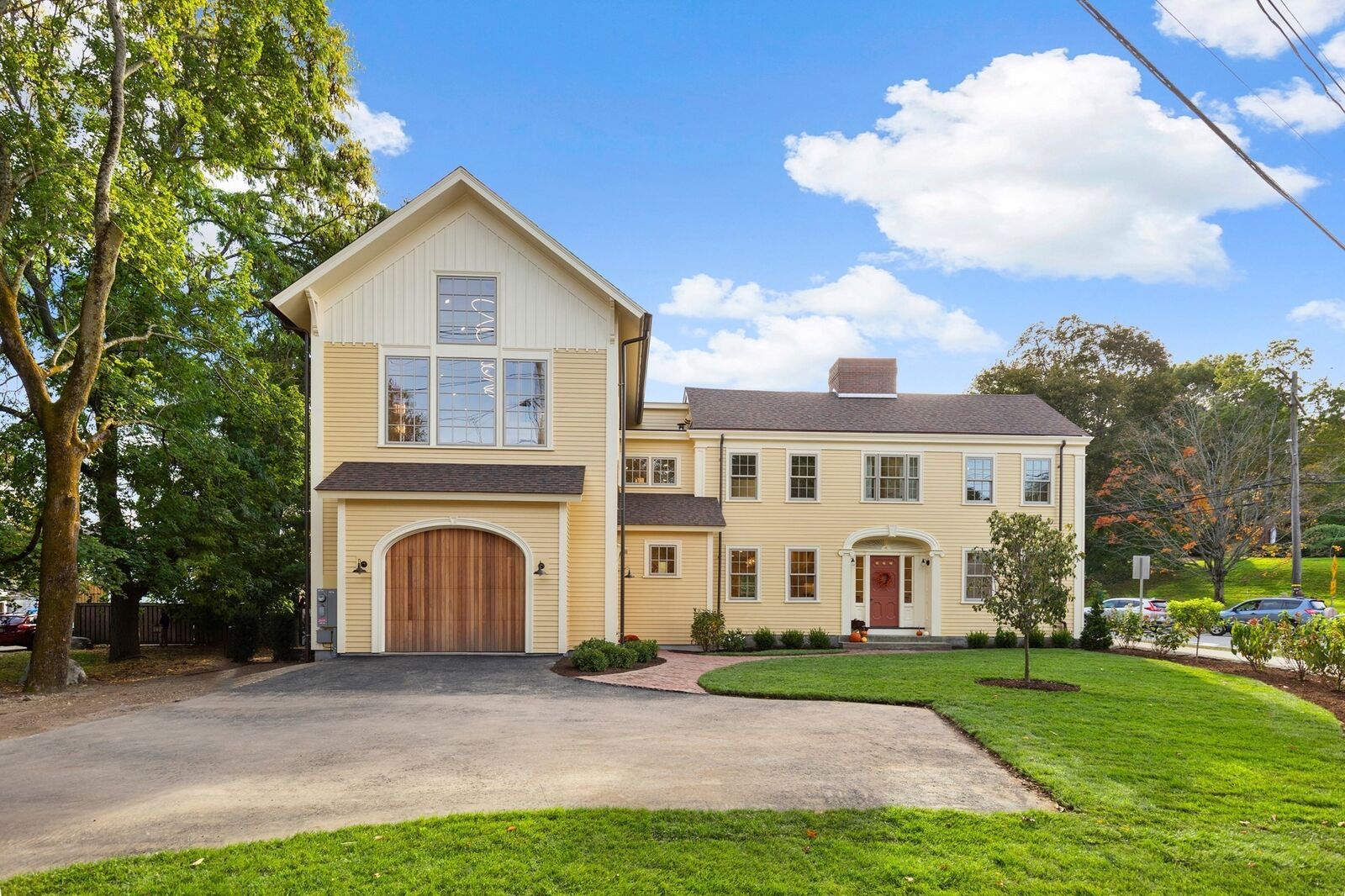 Property Photo:  678 Massachusetts Ave 1  MA 02421 