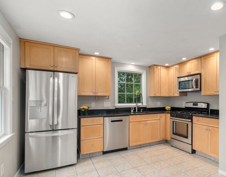 Property Photo:  165 Lockland Ave  MA 01701 