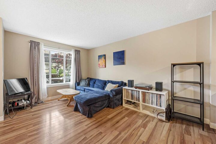 Property Photo:  133 Copperpond Heights SE 5  AB T2Z 4R5 