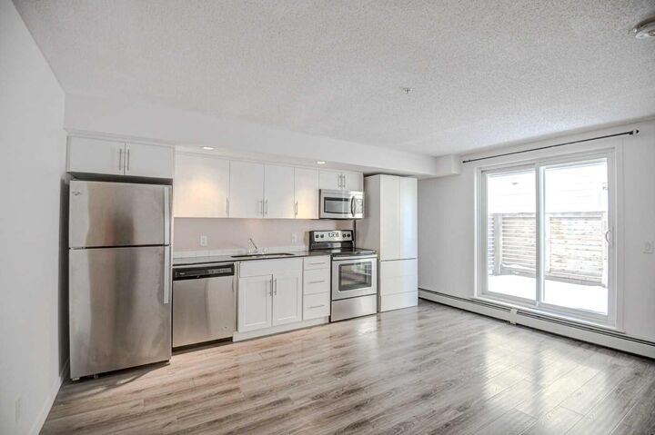 Property Photo:  1920 11 Avenue SW 106  AB T3C 0N8 